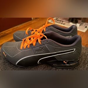 Men’s puma sneakers